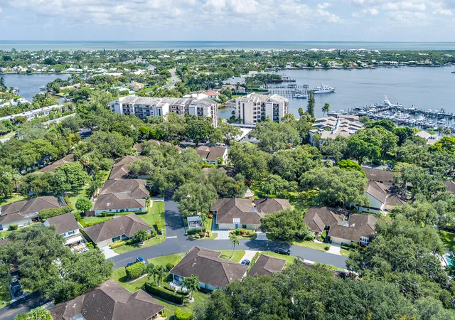 Homes for sale in North Palm Beach, FL | 11341 Briarwood Pl, North Palm Beach, FL 33408 | MLS# R11132218