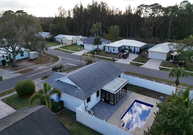 Homes for sale in Vero Beach, FL | 2490 4Th Pl, Vero Beach, FL 32962 | MLS# R11132560