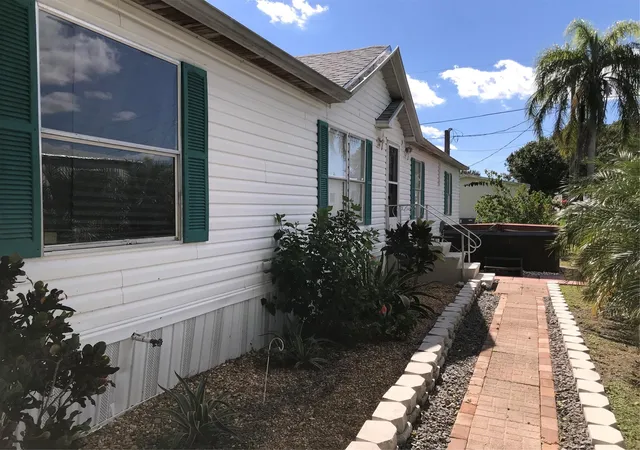 1st image of 1192 Chobee St, Okeechobee, FL 34974 | MLS# F10531816
