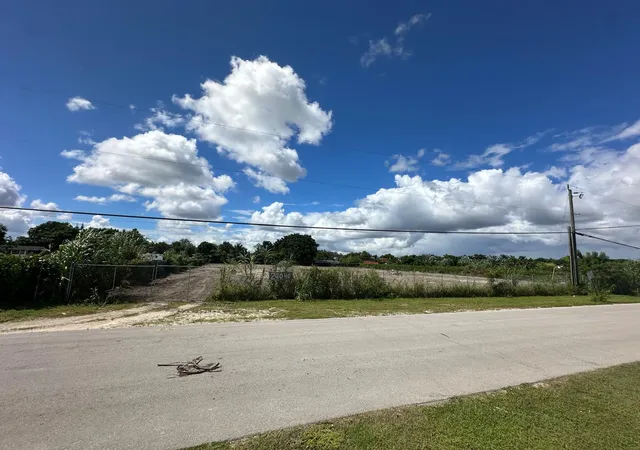 2nd image of 24040 Sw 209th Pl, Homestead, FL 33031 | MLS# R11132704