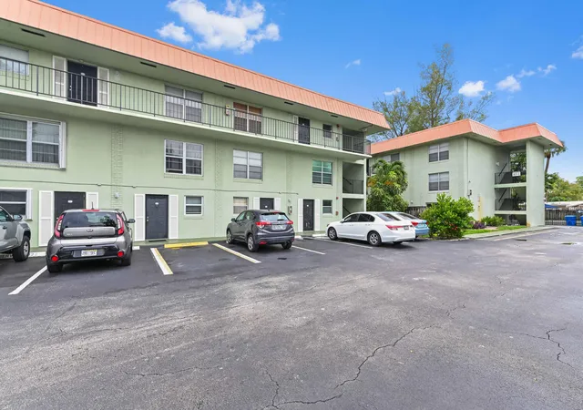 1st image of 803 W Oakland Park Blvd #A7, Wilton Manors, FL 33311 | MLS# R11132807