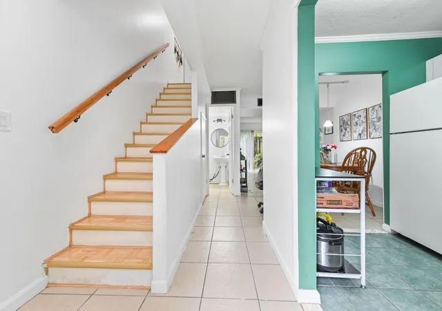 2nd image of 803 W Oakland Park Blvd #A7, Wilton Manors, FL 33311 | MLS# R11132807