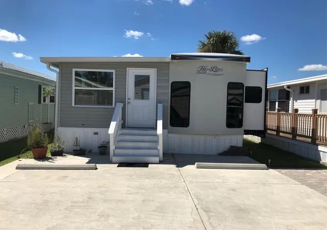 1st image of 52 Turtle Rd, Okeechobee, FL 34974 | MLS# F10532036
