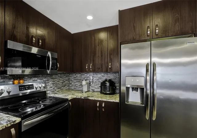 Homes for sale in Deerfield Beach, FL | 4314 Nw 9Th Ave #3-3D, Deerfield Beach, FL 33064 | MLS# A11897562