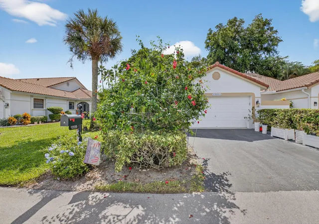 5th image of 10559 Ladypalm Ln #A, Boca Raton, FL 33498 | MLS# R11133017