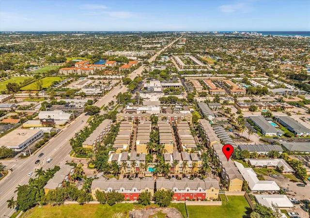 Homes for sale in Lighthouse Point, FL | 2329 Vintage Dr #2329, Lighthouse Point, FL 33064 | MLS# F10530790