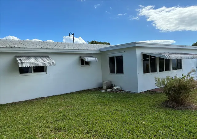 2nd image of 3021 E Golf Blvd, Pompano Beach, FL 33064 | MLS# F10531128
