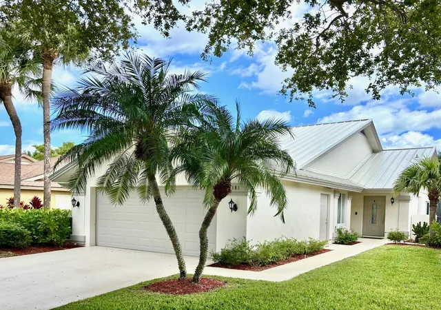 3rd image of 181 Cape Pointe Cir, Jupiter, FL 33477 | MLS# R11133271
