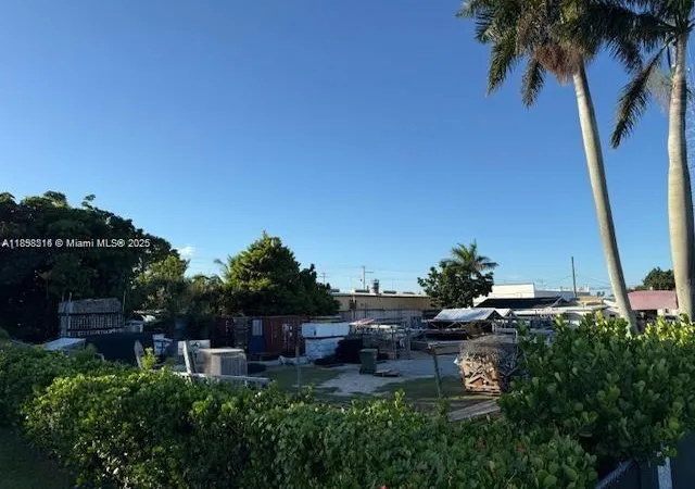 4th image of 318 Ne 1St Rd, Homestead, FL 33030 | MLS# A11898215