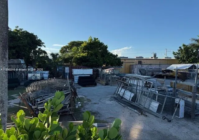 5th image of 318 Ne 1st Rd, Homestead, FL 33030 | MLS# A11898215