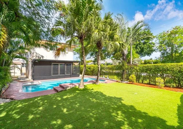 3rd image of 3981 Nw 81St Ter, Coral Springs, FL 33065 | MLS# F10532287