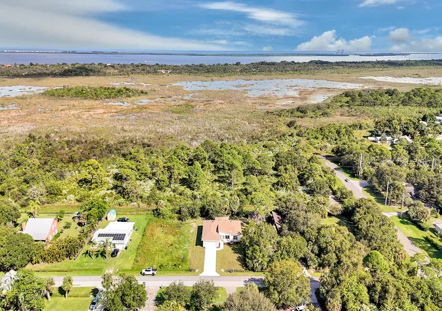 1st image of 5310 Sunset Blvd, Fort Pierce, FL 34982 | MLS# R11133388