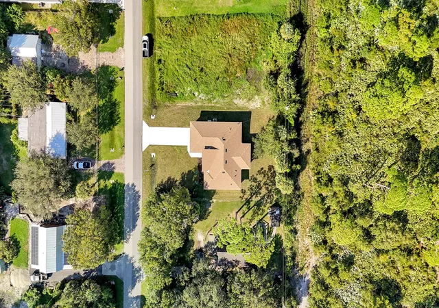5th image of 5310 Sunset Blvd, Fort Pierce, FL 34982 | MLS# R11133388