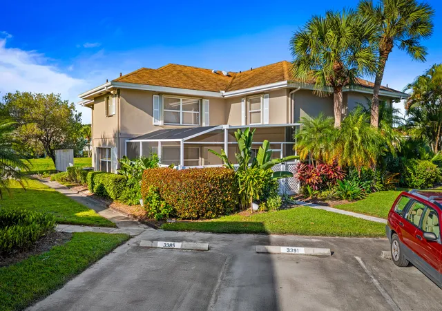 1st image of 3389 Sw Sunset Trace Cir, Palm City, FL 34990 | MLS# R11133681