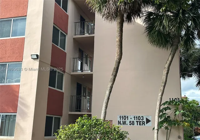 Listing Photo 4 - Condo for sale in building located at 1101 Nw 58Th Ter, Sunrise, FL 33313 - Unit #108