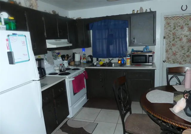 5th image of 4725 Sw 65Th Ave, Davie, FL 33314 | MLS# F10533041