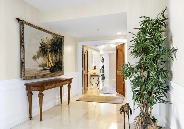 3rd image of 3322 Casseekey Island Rd #504, Jupiter, FL 33477 | MLS# R11134463