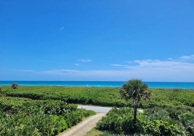 Homes for sale in Jupiter Island, FL | 116 N Beach Rd, Jupiter Island, FL 33455 | MLS# R11134608