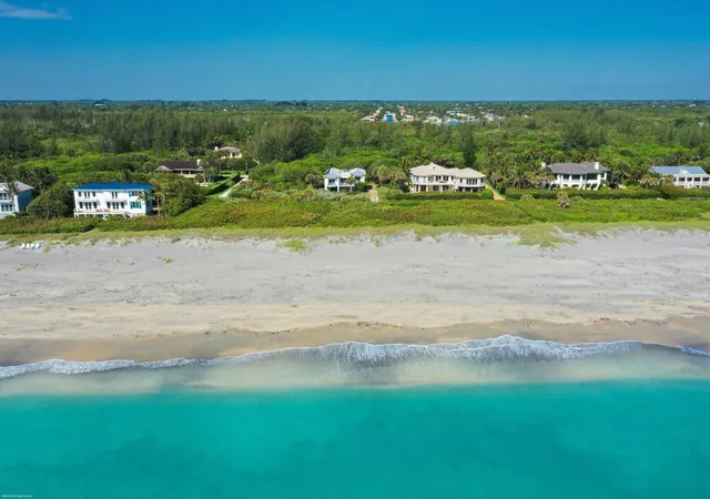 Homes for sale in Jupiter Island, FL | 116 N Beach Rd, Jupiter Island, FL 33455 | MLS# R11134608