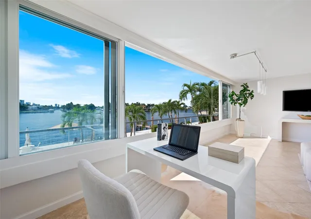 1st image of 215 N Birch Rd #2b, Fort Lauderdale, FL 33304 | MLS# F10533129