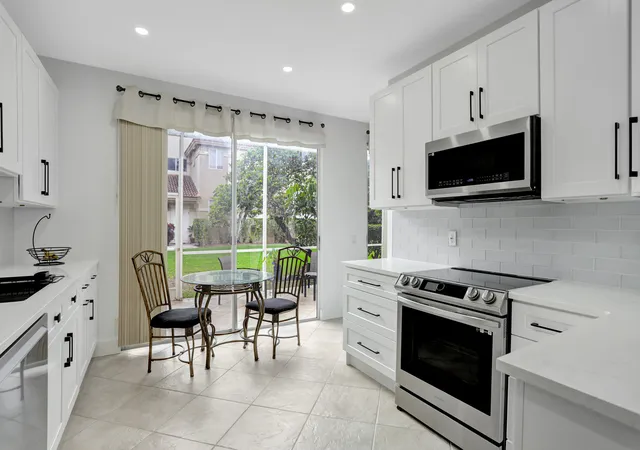 5th image of 6770 Via Regina, Boca Raton, FL 33433 | MLS# R11135080