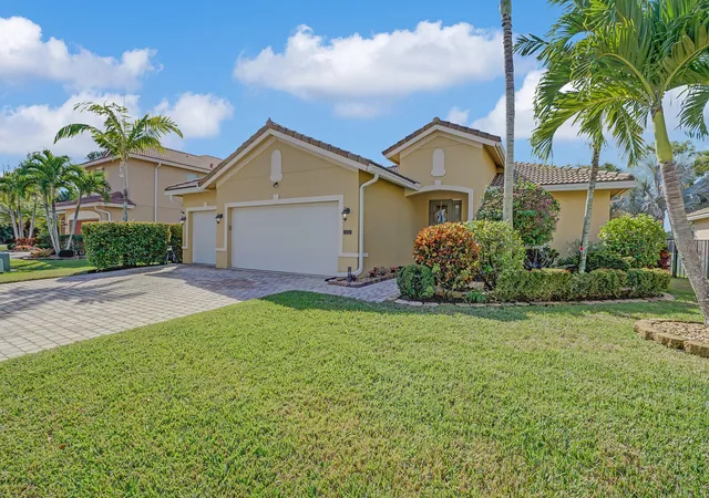 1st image of 9328 Silent Oak Cir, West Palm Beach, FL 33411 | MLS# R11135162