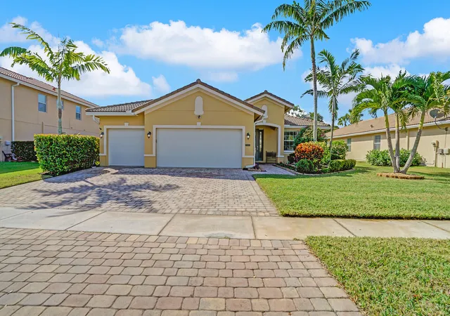 2nd image of 9328 Silent Oak Cir, West Palm Beach, FL 33411 | MLS# R11135162