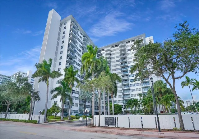 Homes for sale in Fort Lauderdale, FL | 3333 Ne 34 St #109, Fort Lauderdale, FL 33308 | MLS# F10533263