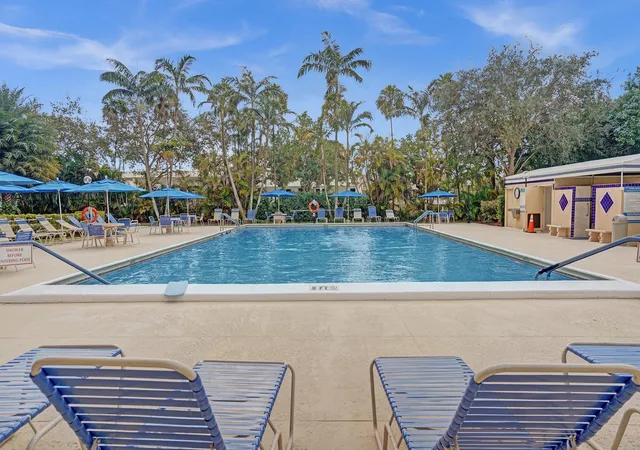 Homes for sale in Fort Lauderdale, FL | 3333 Ne 34 Street, Fort Lauderdale, FL 33308 | Houzeo