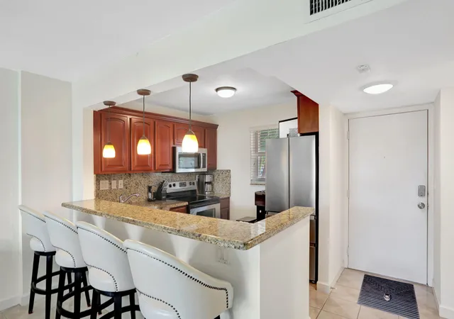 5th image of 1391 S Ocean Blvd #206, Pompano Beach, FL 33062 | MLS# R11135397