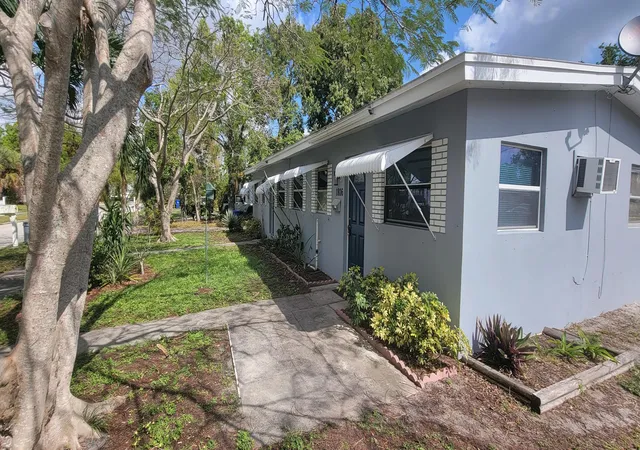 Homes for sale in Vero Beach, FL | 1806 22nd Ave, Vero Beach, FL 32960 | MLS# R11135460