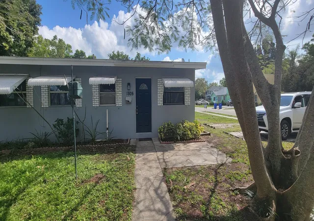 Homes for sale in Vero Beach, FL | 1806 22nd Ave, Vero Beach, FL 32960 | MLS# R11135460