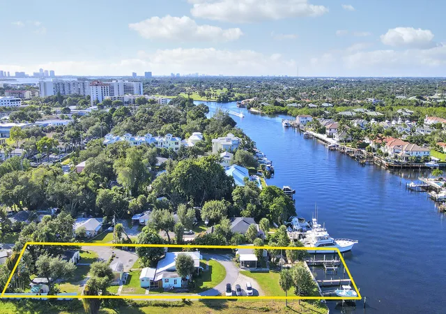 1st image of 2031 Melody Ln, Palm Beach Gardens, FL 33410 | MLS# R11135571