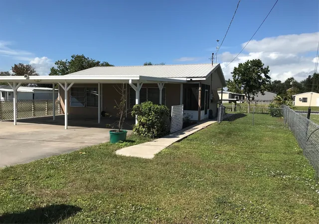 21st image of 1112 21st St, Okeechobee, FL 34974 | MLS# F10533779