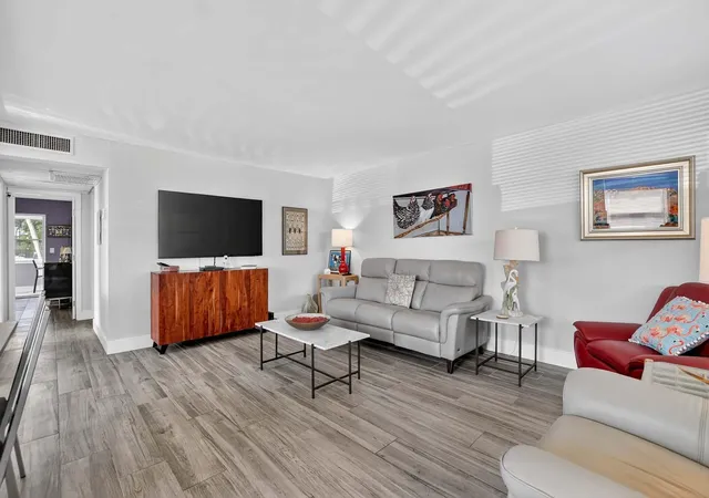 Homes for sale in Delray Beach, FL | 360 Flanders H, Delray Beach, FL 33484 | MLS# R11135723
