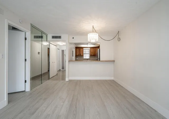 Homes for sale in Sunrise, FL | 2551 Aragon Blvd #406, Sunrise, FL 33322 | MLS# F10533826