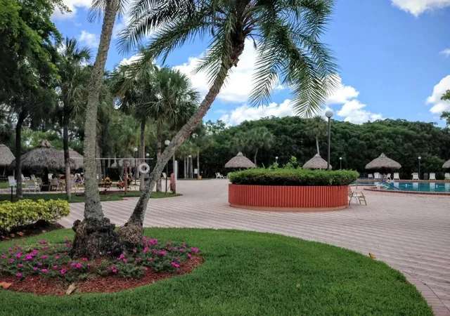 2nd image of 3110 Holiday Springs Blvd, Margate, FL 33063