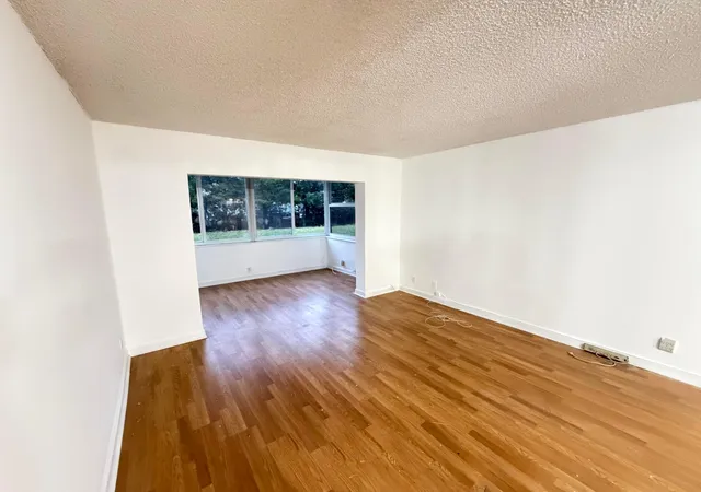 4th image of 3110 Holiday Springs Blvd #108, Margate, FL 33063 | MLS# F10533685