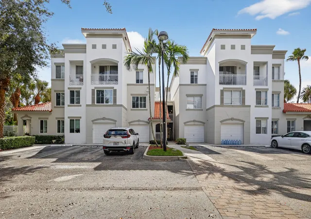 Homes for sale in Palm Beach Gardens, FL | 11011 Legacy Ln #105, Palm Beach Gardens, FL 33410 | MLS# R11135833