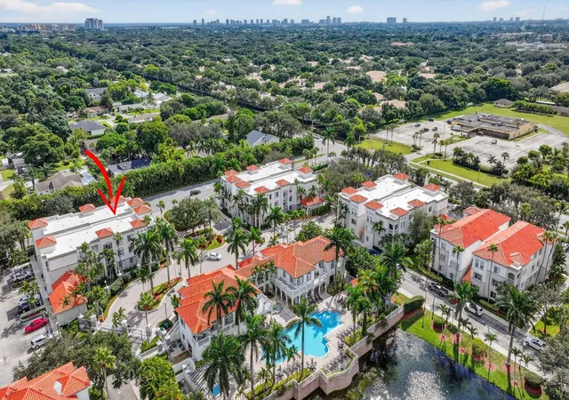 Homes for sale in Palm Beach Gardens, FL | 11011 Legacy Lane, Palm Beach Gardens, FL 33410 | Houzeo