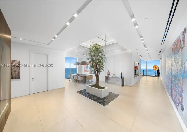 Homes for sale in Sunny Isles Beach, FL | 17141 Collins Ave #LPH-1, Sunny Isles Beach, FL 33160 | MLS# A11888105