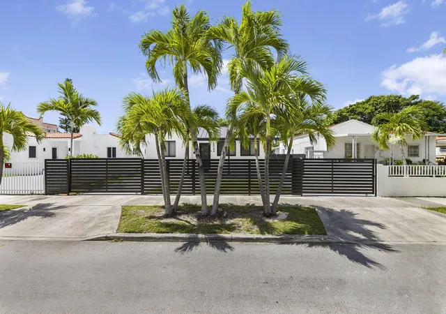 1st image of 2244 Sw 10th St, Miami, FL 33135 | MLS# R11135896