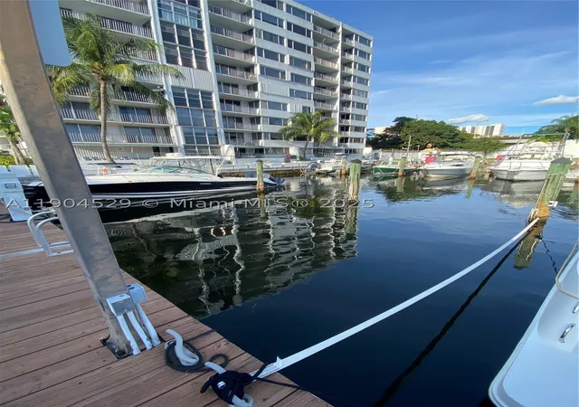 Homes for sale in Miami, FL | 1700 Nw North River Dr #51, Miami, FL 33125 | MLS# A11904529