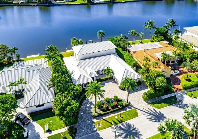1st image of 50 Spoonbill Rd, Manalapan, FL 33462 | MLS# R11136780
