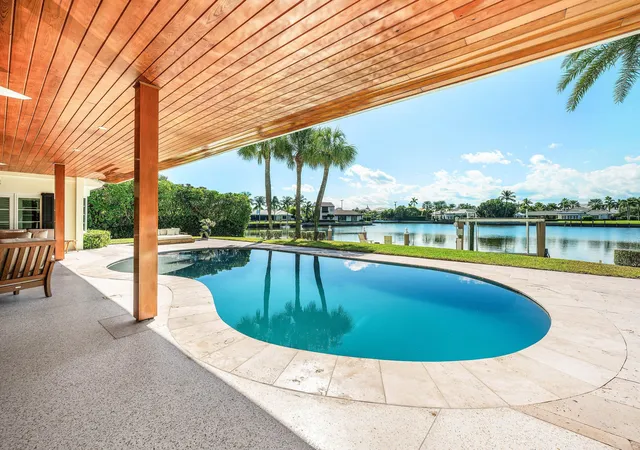 4th image of 50 Spoonbill Rd, Manalapan, FL 33462 | MLS# R11136780