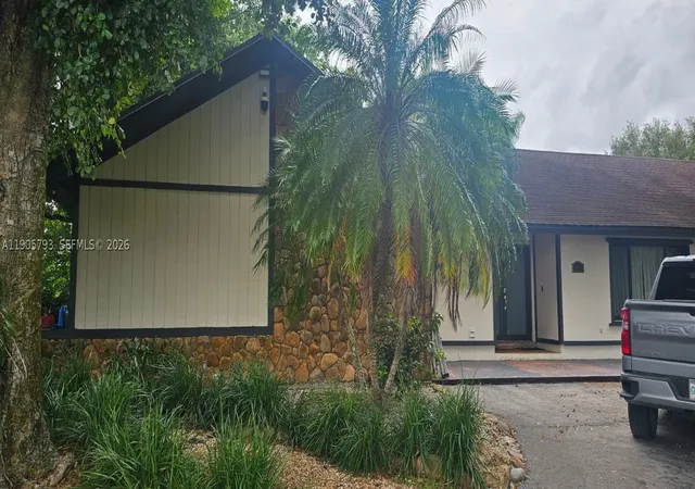 Photo 1 of Single family home for sale at 18750 Sw 207th Ave, Miami, FL 33187 | MLS# A11905793 | Listing updated on 2026-09-25