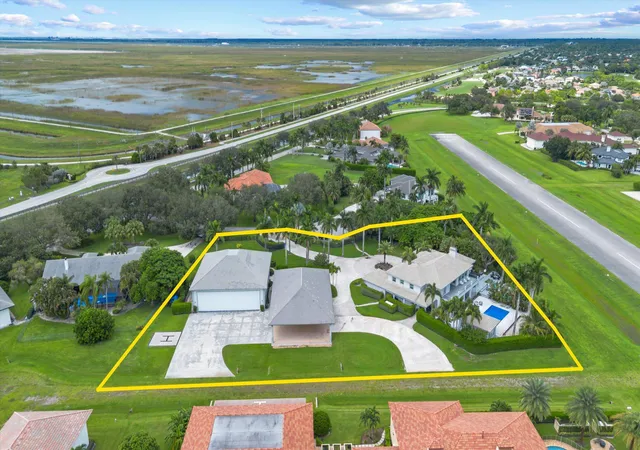 2nd image of 15850 Britten Ln, Wellington, FL 33414 | MLS# R11136975