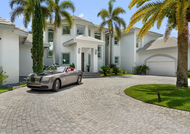 3rd image of 15850 Britten Ln, Wellington, FL 33414 | MLS# R11136975