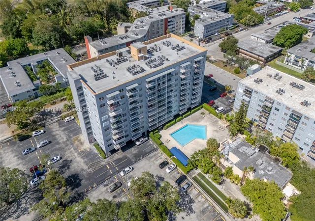 39th image of 1470 Ne 125th Ter #PH9, North Miami, FL 33161 | MLS# A11906429