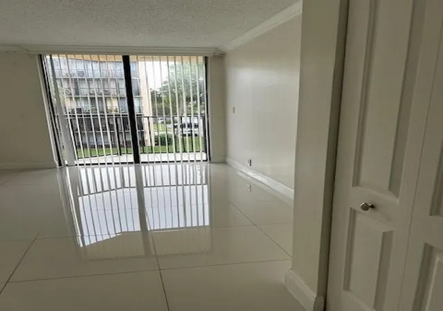 Homes for sale in Pompano Beach, FL | 3590 Blue Lake Drive, Pompano Beach, FL 33064 | Houzeo